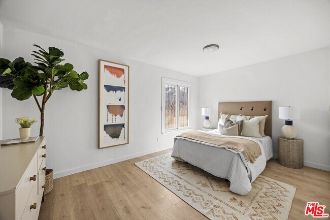 Foto del edificio - 1510 W 52nd St