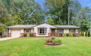 Building Photo - 3252 Club House Rd