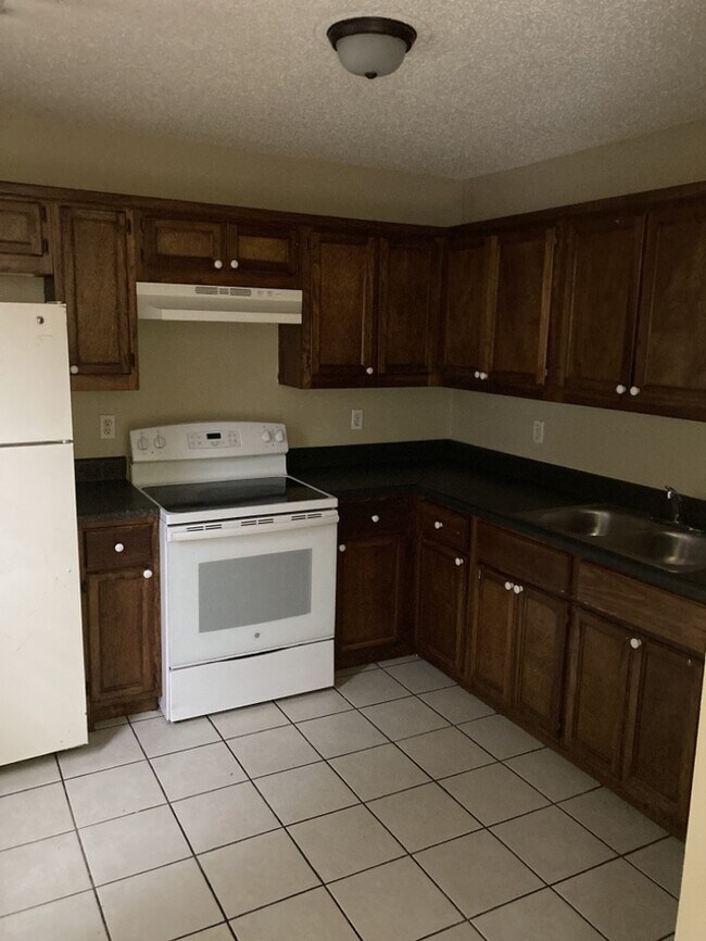 Foto del edificio - 106 Townsley Ct