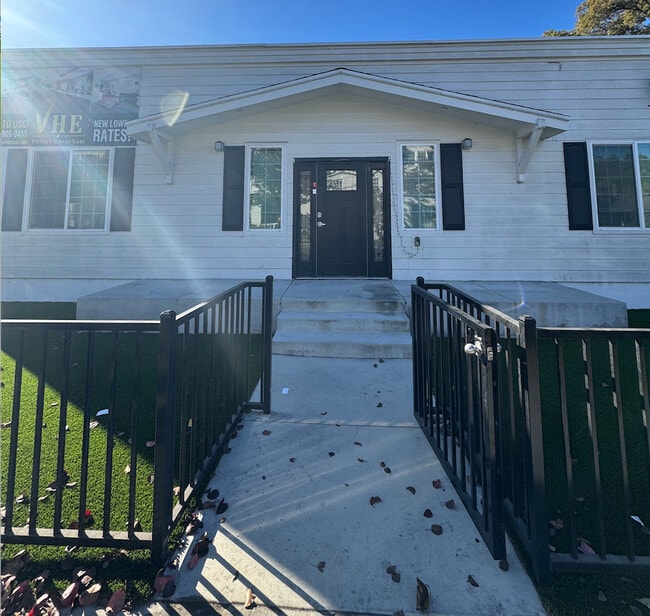 Front Cottage - Orion 668