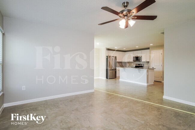 Foto del edificio - 349 S Haven Ct