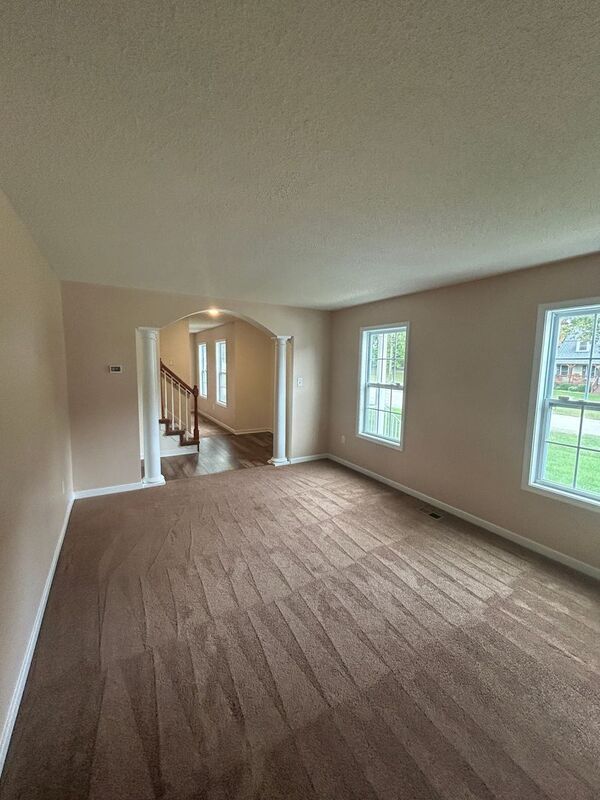 Foto del edificio - 4023 Evelake Rd