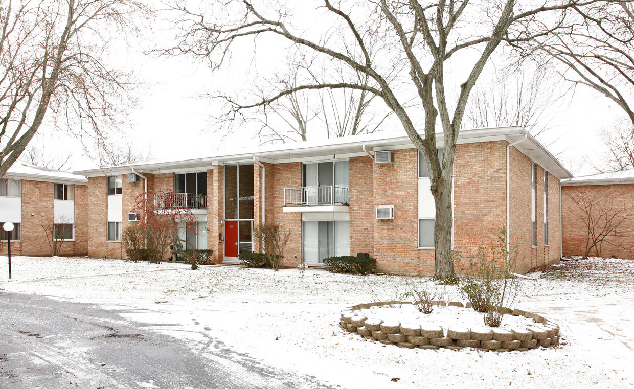 Primary Photo - River House