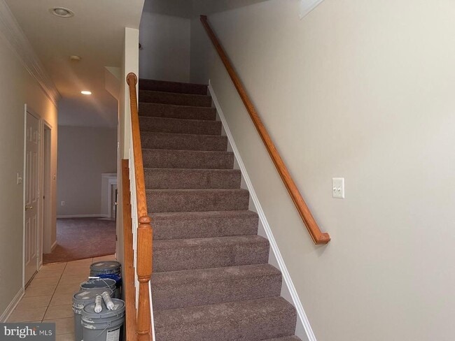 Building Photo - 24693 Kings Canyon Square