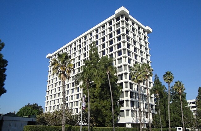 Building Photo - Bay Towers at Bixby Knolls - 55+ Active Ad...