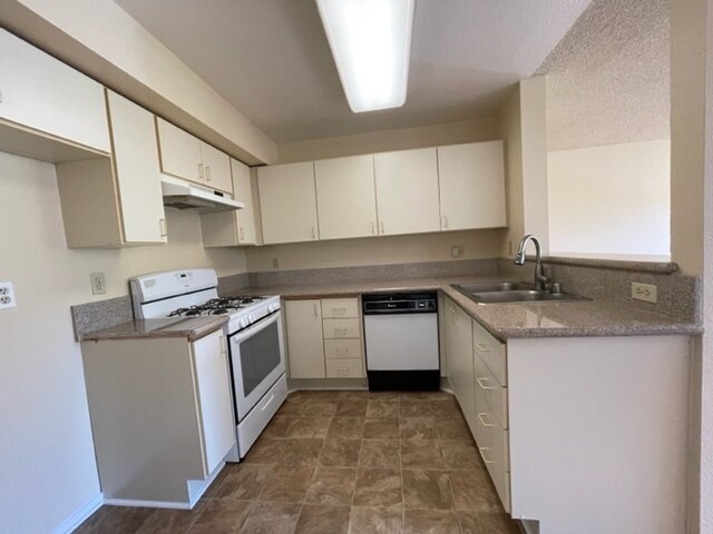 Foto del edificio - 7767 Wyngate St