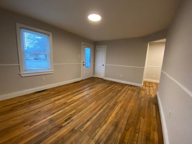 Foto del edificio - A Lovely 3 Bedroom, 2 Story Home Off Loudo...
