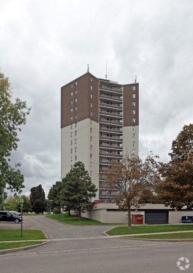 Building Photo - 60 Exeter