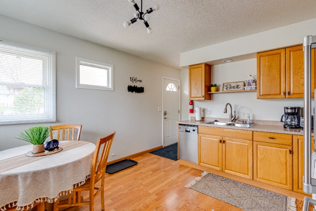 Building Photo - 3307 Roosevelt Ct NE