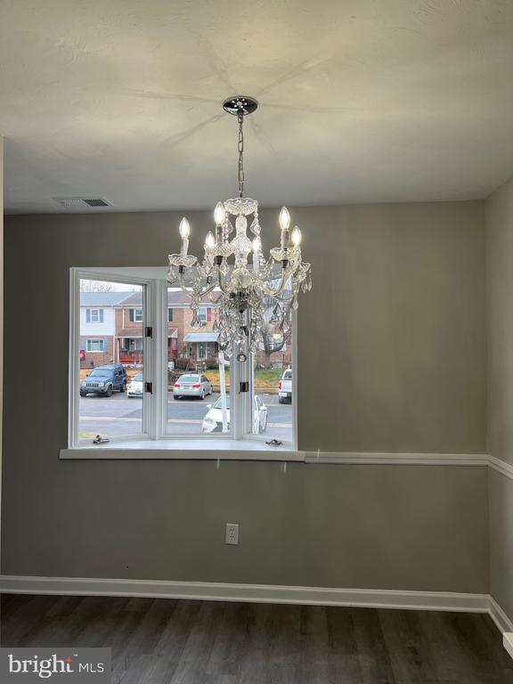 Building Photo - 406 Essexwood Ct