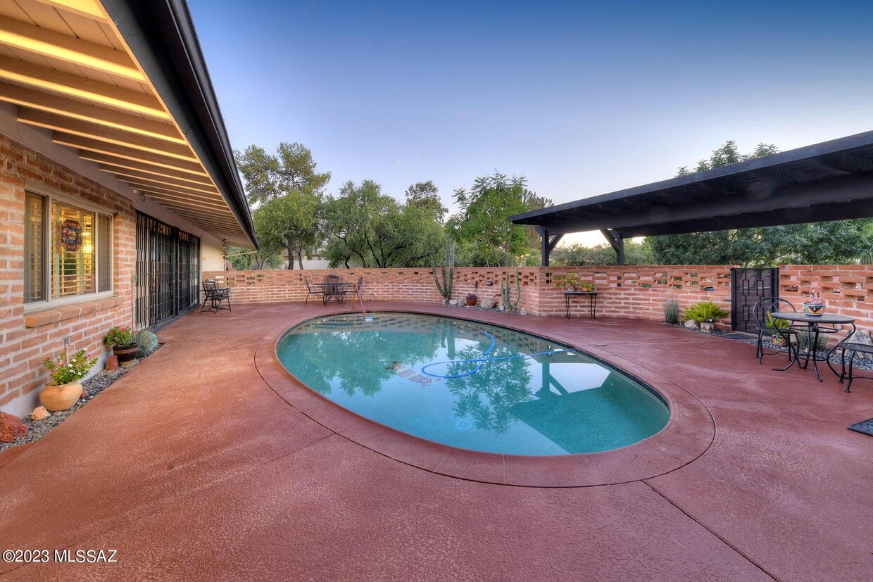 Photo - 250 W Greenock Dr (Tucson, AZ)