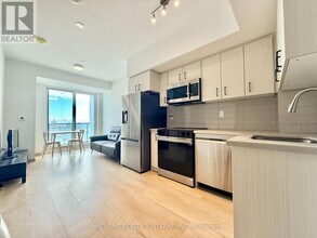 Building Photo - 3429 Sheppard Ave E