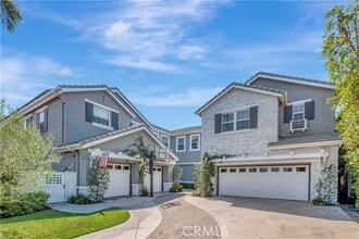 Building Photo - 19635 Larchmont Cir