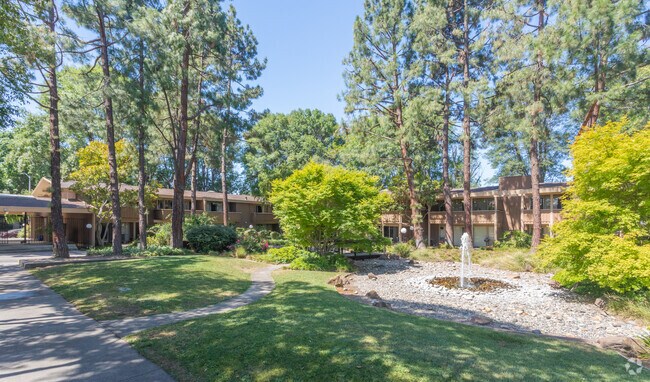 Foto del edificio - Lake Terrace Apartments