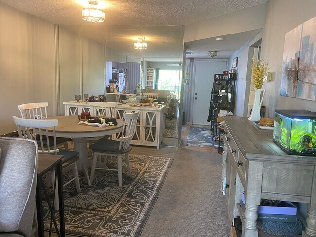 Dining Area - 1450 Heather Ridge Blvd