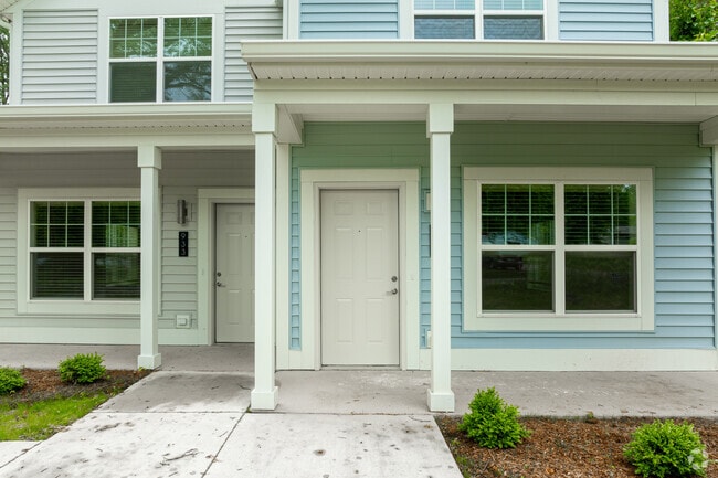 Building Photo - Sullivan Downtown Townhomes