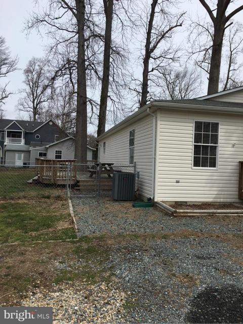 Building Photo - 3848 2nd St