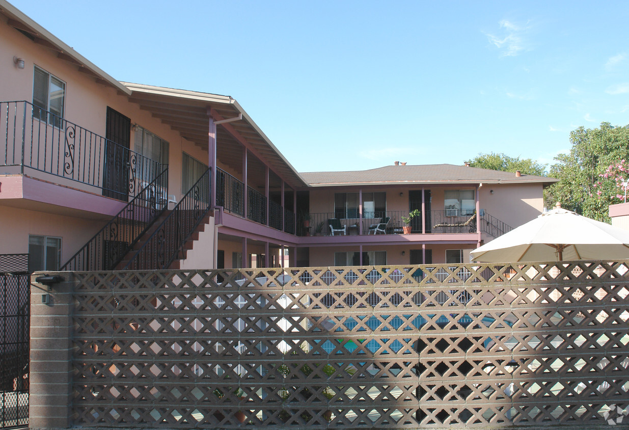 Building Photo - 2871 Old Almaden