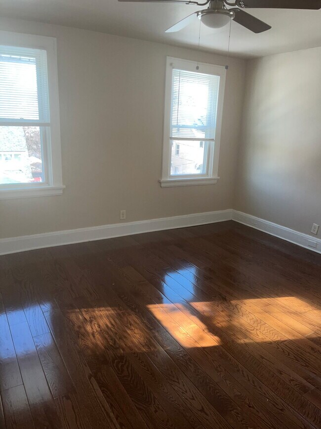 Foto del edificio - 1259 Rutledge Ave