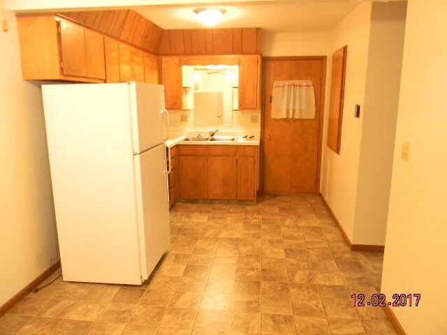Kitchen - 109 12th St N