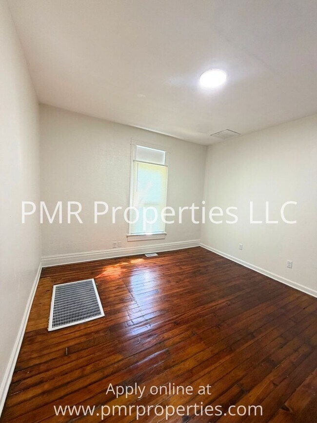Foto del edificio - 1205 Douglas St