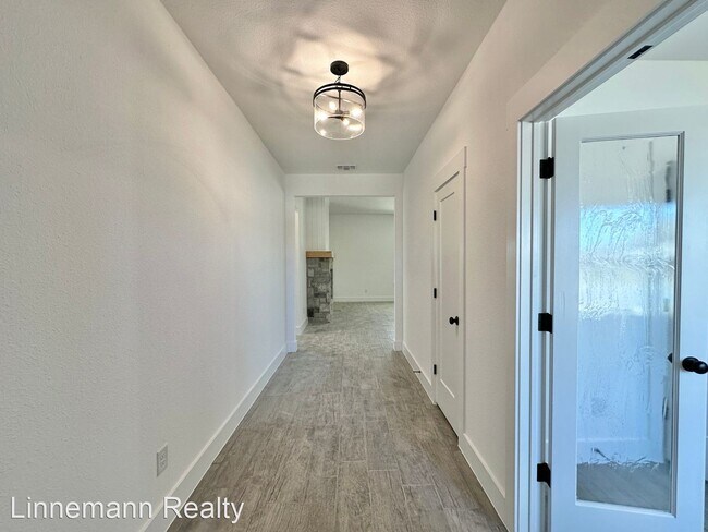 Foto del edificio - 4 br, 2 bath House - 8411 James Herring Way