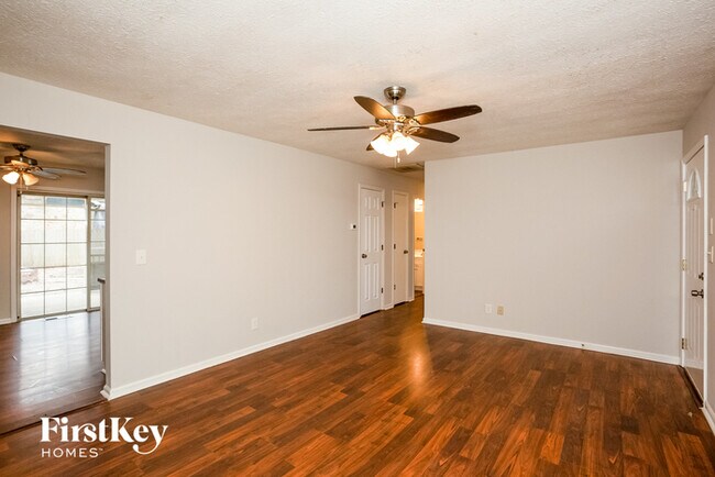Building Photo - 354 Beechwood Dr