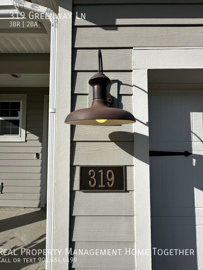 Foto del edificio - 319 Greenway Ln
