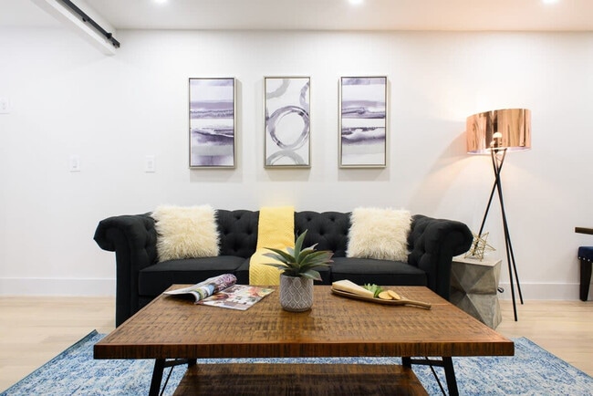 Foto del edificio - 244 E 75th St