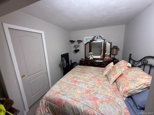 Foto del edificio - 42 Old East Neck Rd