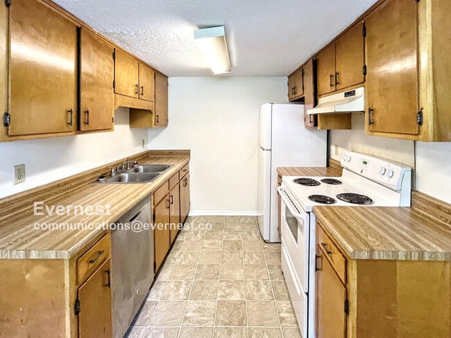 Building Photo - 3614 Glendon Dr