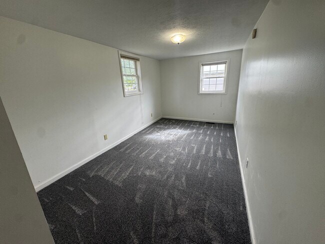 Foto del edificio - 708 N Jay St