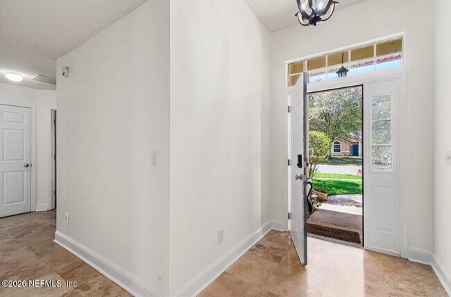 Building Photo - 2471 Coachman Lakes Dr