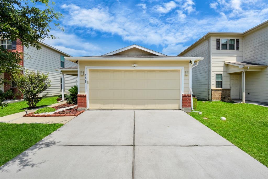 9926 Sanders Rose Lane, Houston, TX 77044 House for Rent in Houston, TX