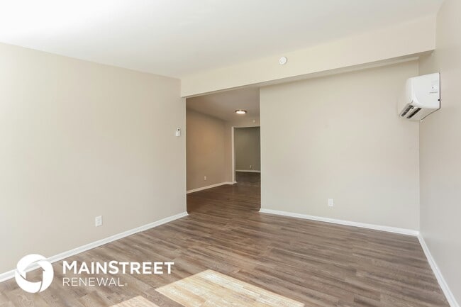 Building Photo - 4653 Haldis Ave