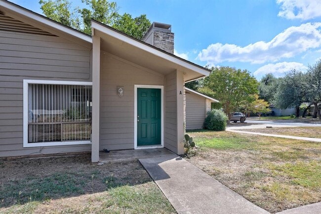 Foto del edificio - 6604 Scrub Oak Ln
