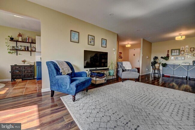 Foto del edificio - 2817 Jermantown Rd
