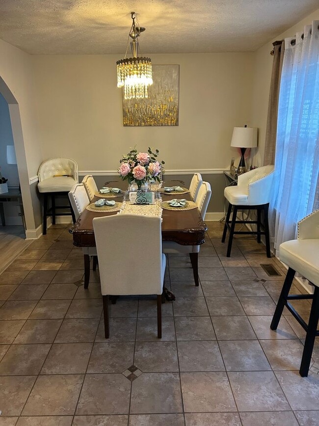 Foto del edificio - For Rent: Beautiful 3-Bedroom Home in Murf...