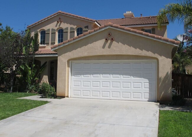 Foto del edificio - Four Bedroom Three Bathroom Home in Murrieta!