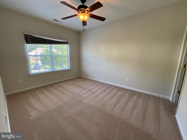 Foto del edificio - 43998 Fresia Ln