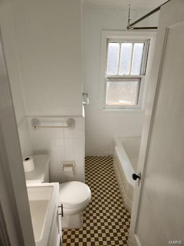 Foto del edificio - 8326 Orchard Ave