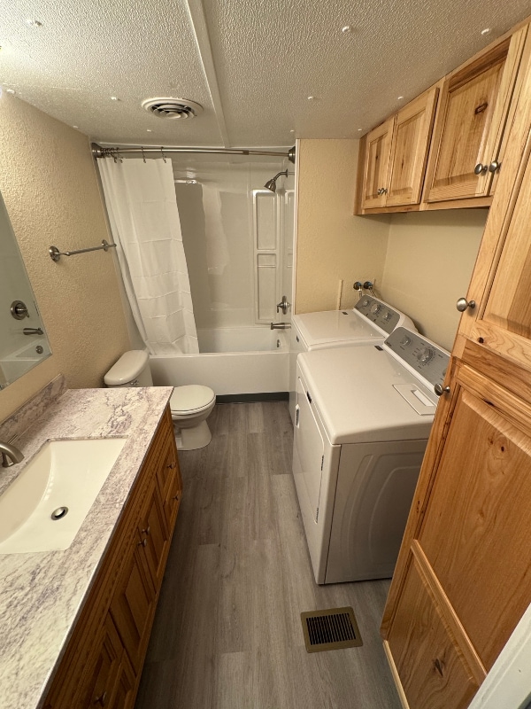 Building Photo - 3684 Beacon Loop