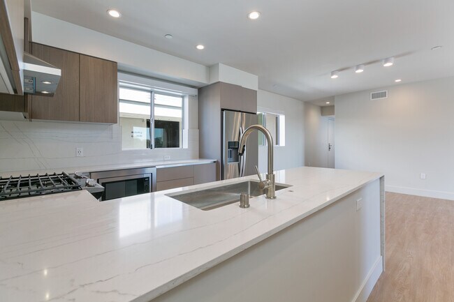 3HAB, 3BA-1775 ft² - Reve