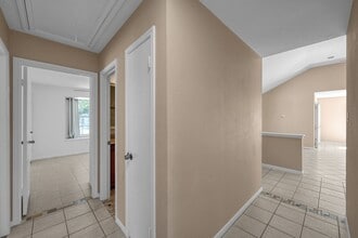 Building Photo - 11923 Silver Canyon Ln