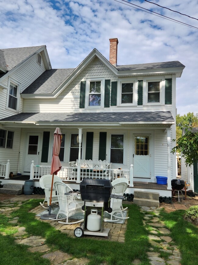 Building Photo - 11 McKinley St