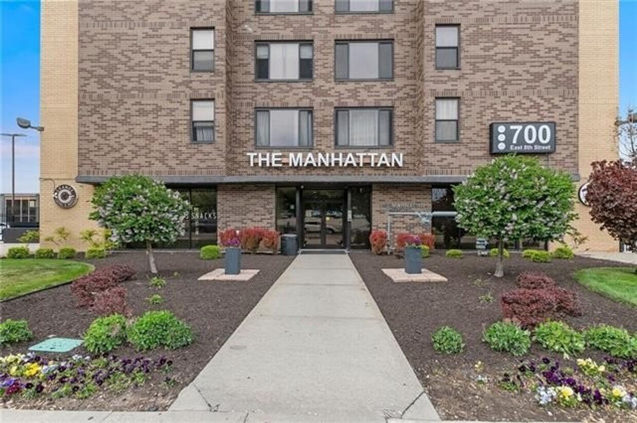 Primary Photo - 700 E 8th St Unit 12E