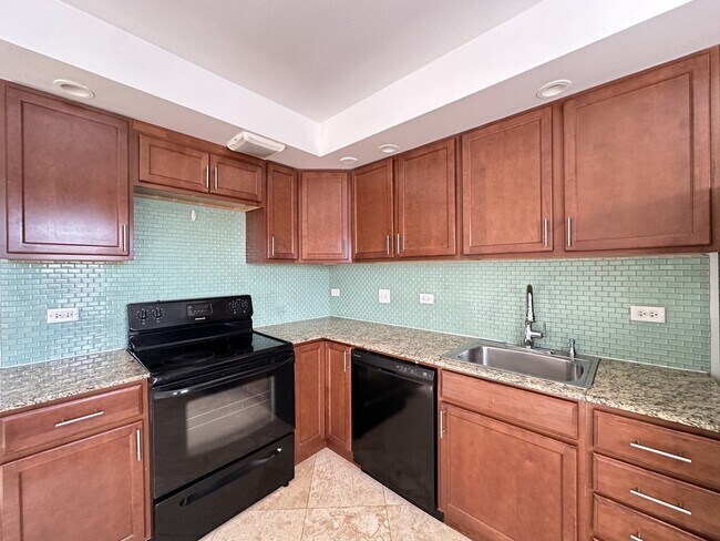 Foto del edificio - 7630.5 N Milwaukee Ave