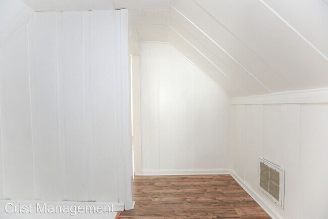 Foto del edificio - 3 br, 1 bath House - 66 Henry Street