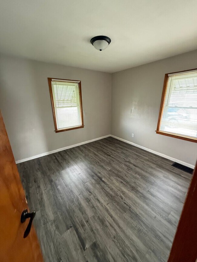 Foto del edificio - 2 Bed 1 Bath