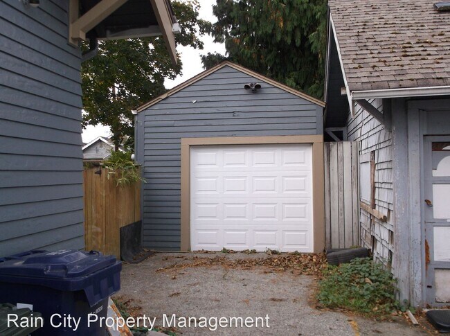 Building Photo - 3 br, 2.5 bath House - 832 S Ferry